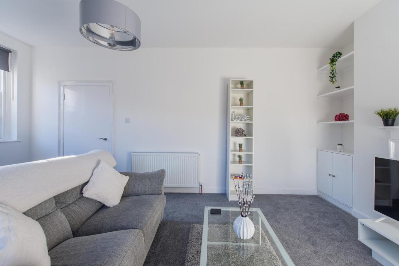 Luxe Maisonette- Parking, 4K Tvs, Leds, Local Snacks And More! باث المظهر الخارجي الصورة